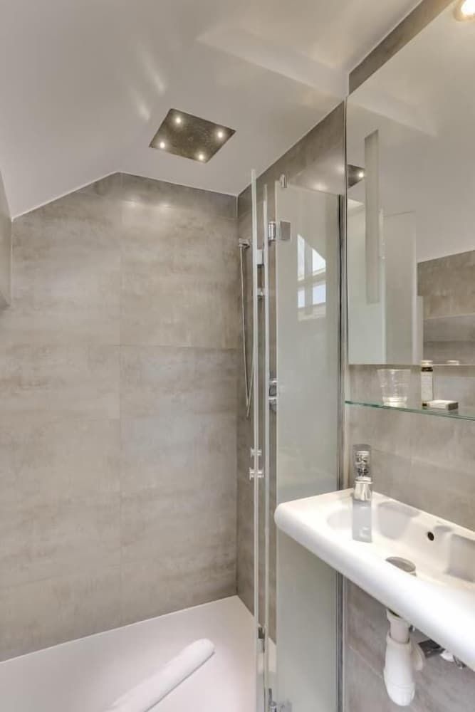 undefined Hôtel Louvre Richelieu 6