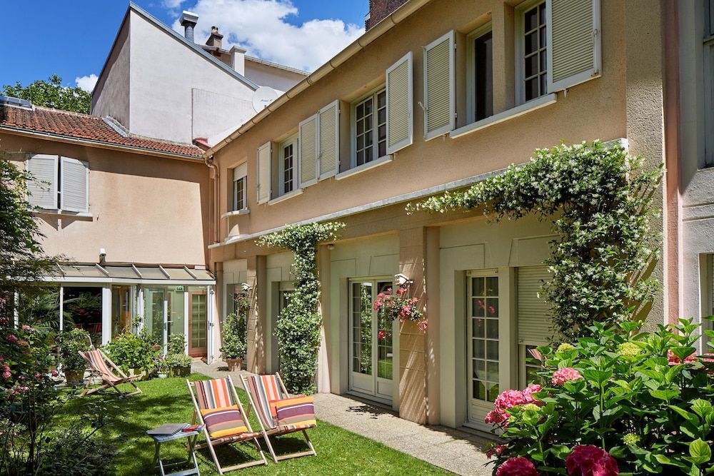 undefined Hotel Le Vert Galant 4