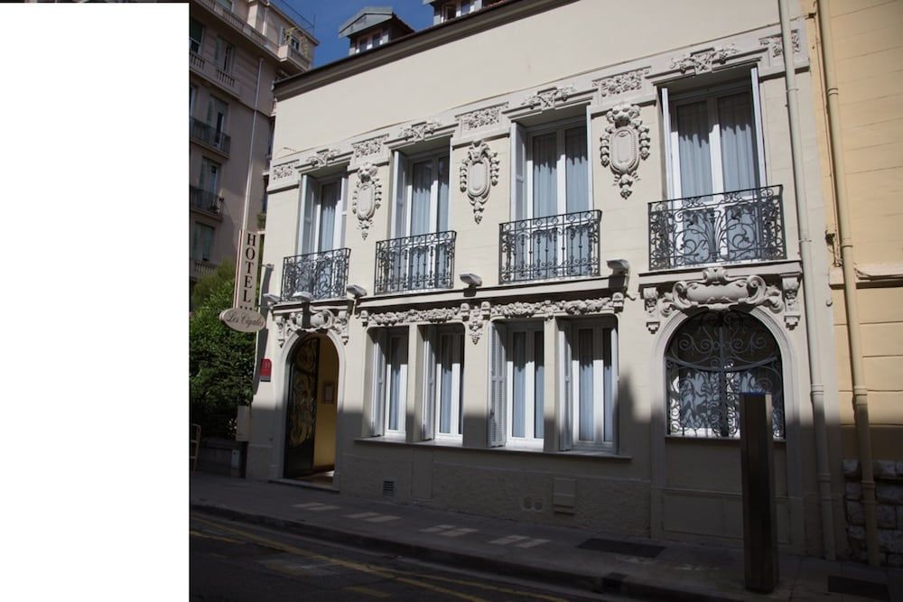 undefined Hotel les Cigales 8