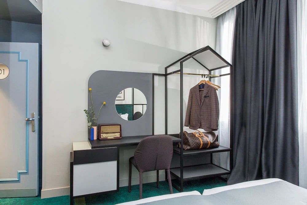 Hotel les Cigales Standard Double Room, Non Smoking, City View 5