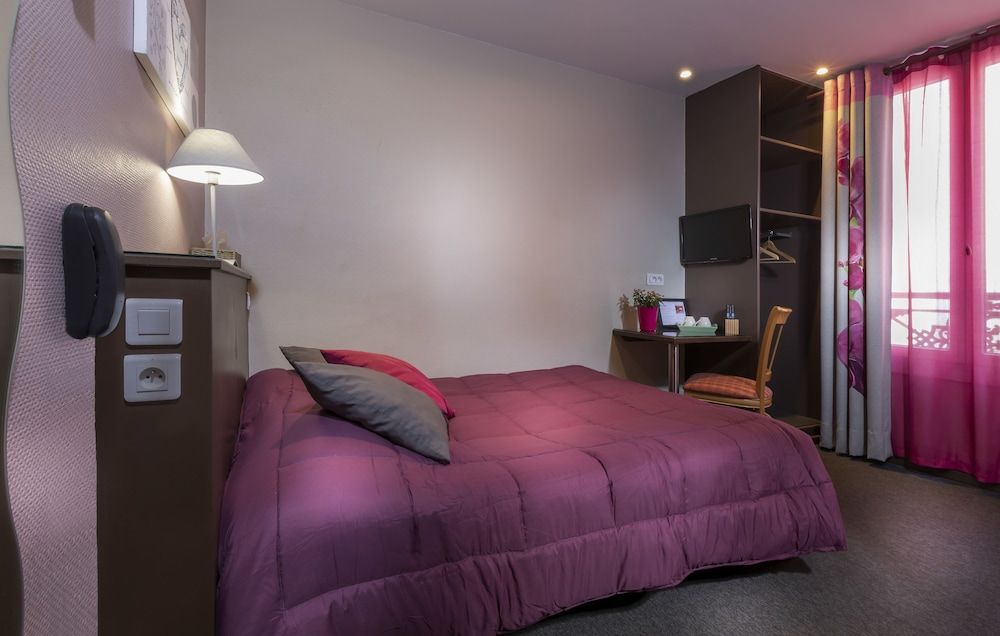 Montsouris Orléans Hotel Standard Double Room 2