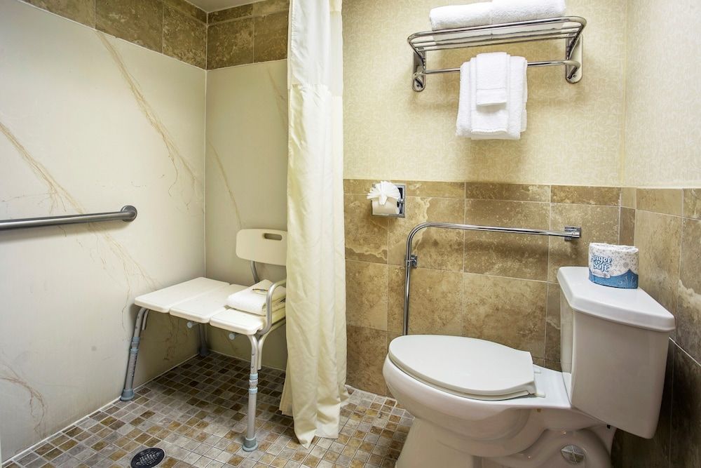 undefined Quality Inn Savannah Historic District 9