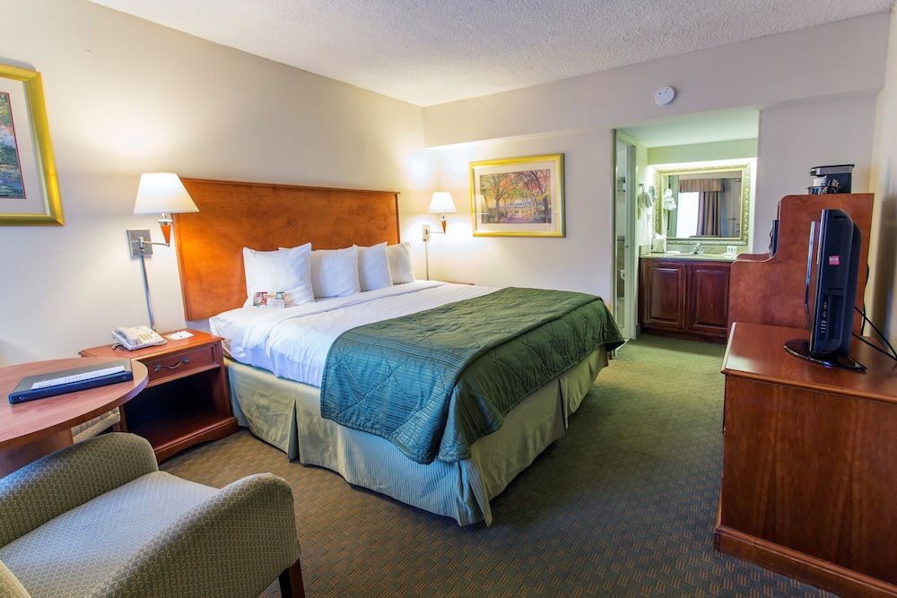 undefined Quality Inn Savannah Historic District 6