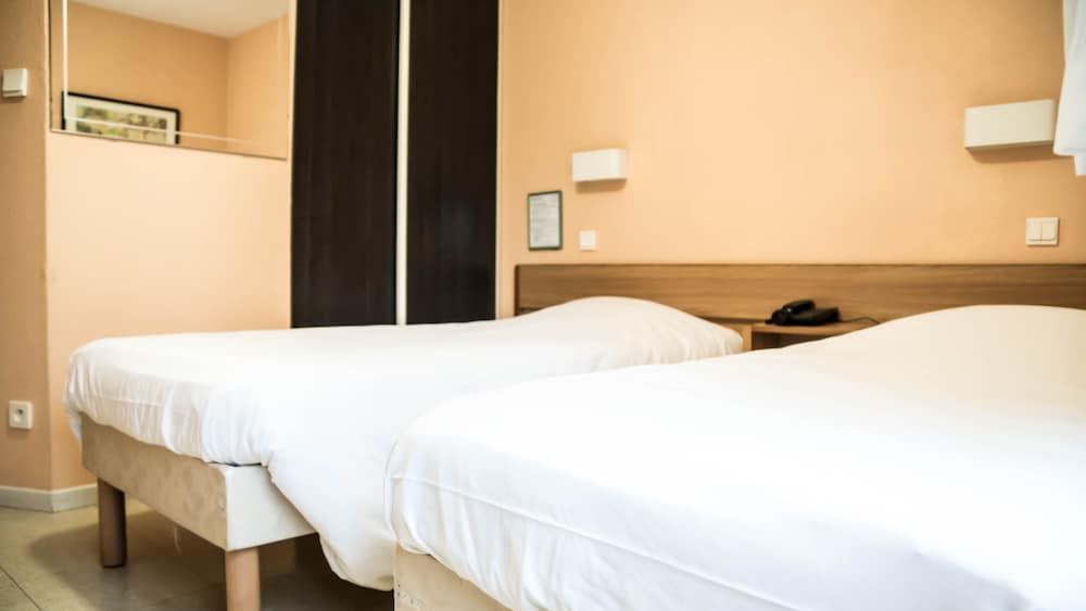 Hôtel du Canal Classic Twin Room 2