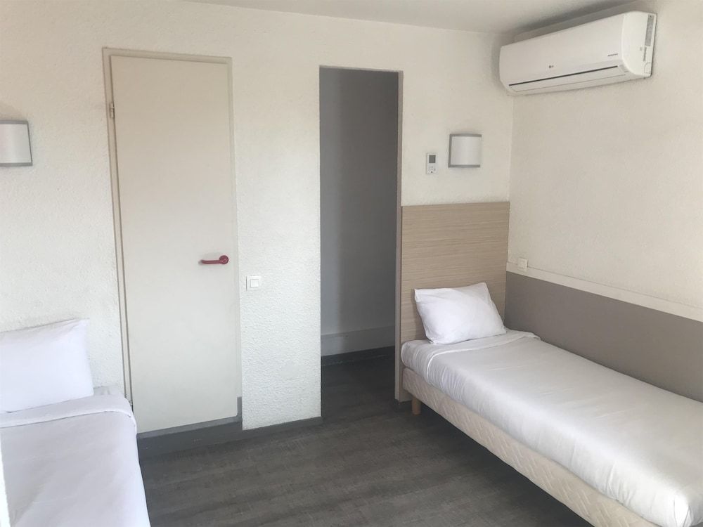 Standard Room, 2 Twin Beds