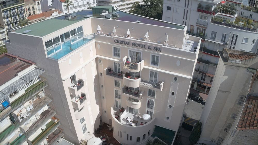 undefined CRISTAL HOTEL & SPA 9