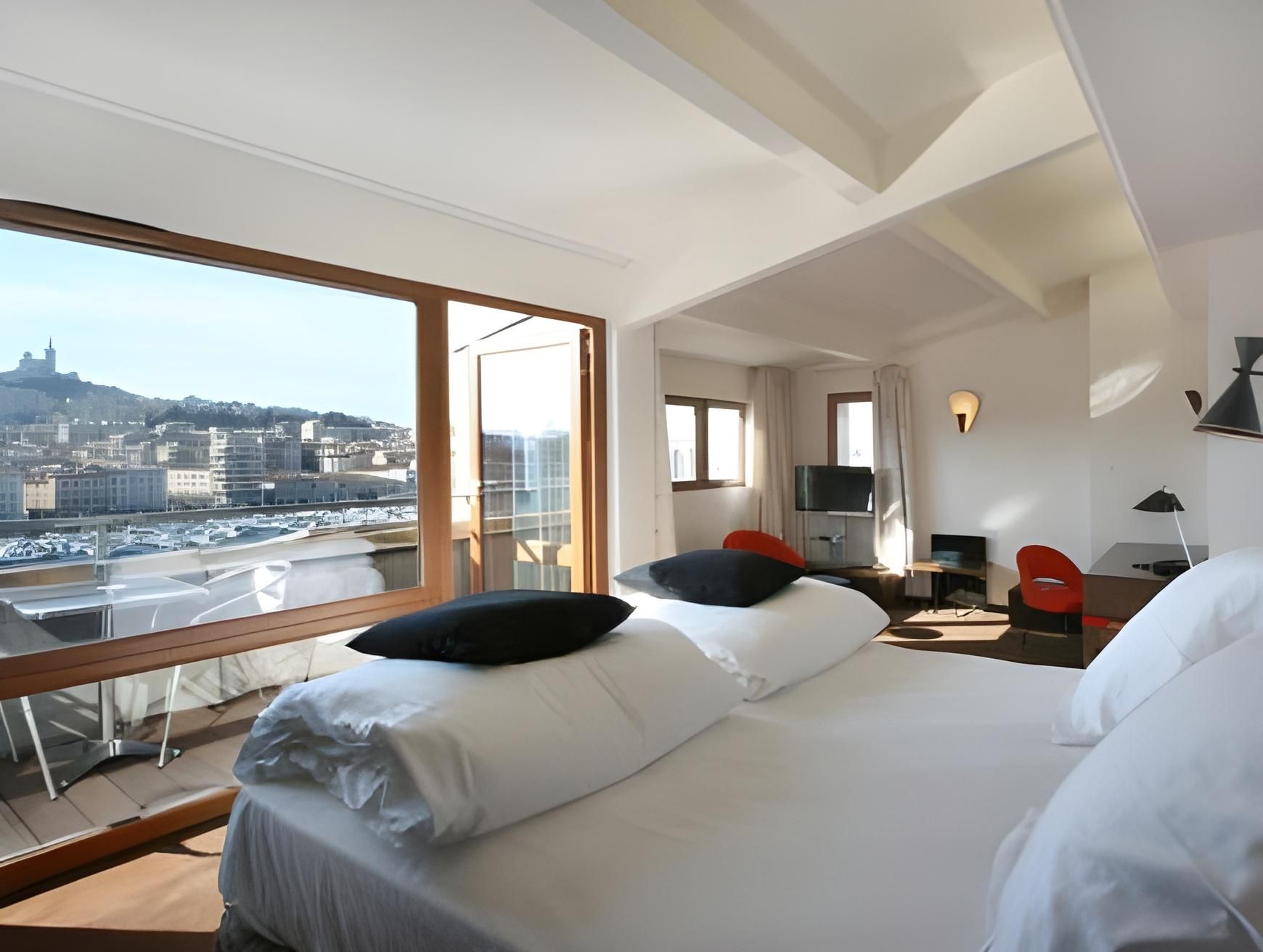 undefined Hôtel la Résidence du Vieux Port 5