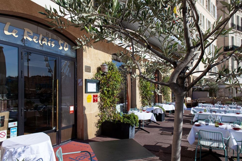 undefined Hôtel la Résidence du Vieux Port 2