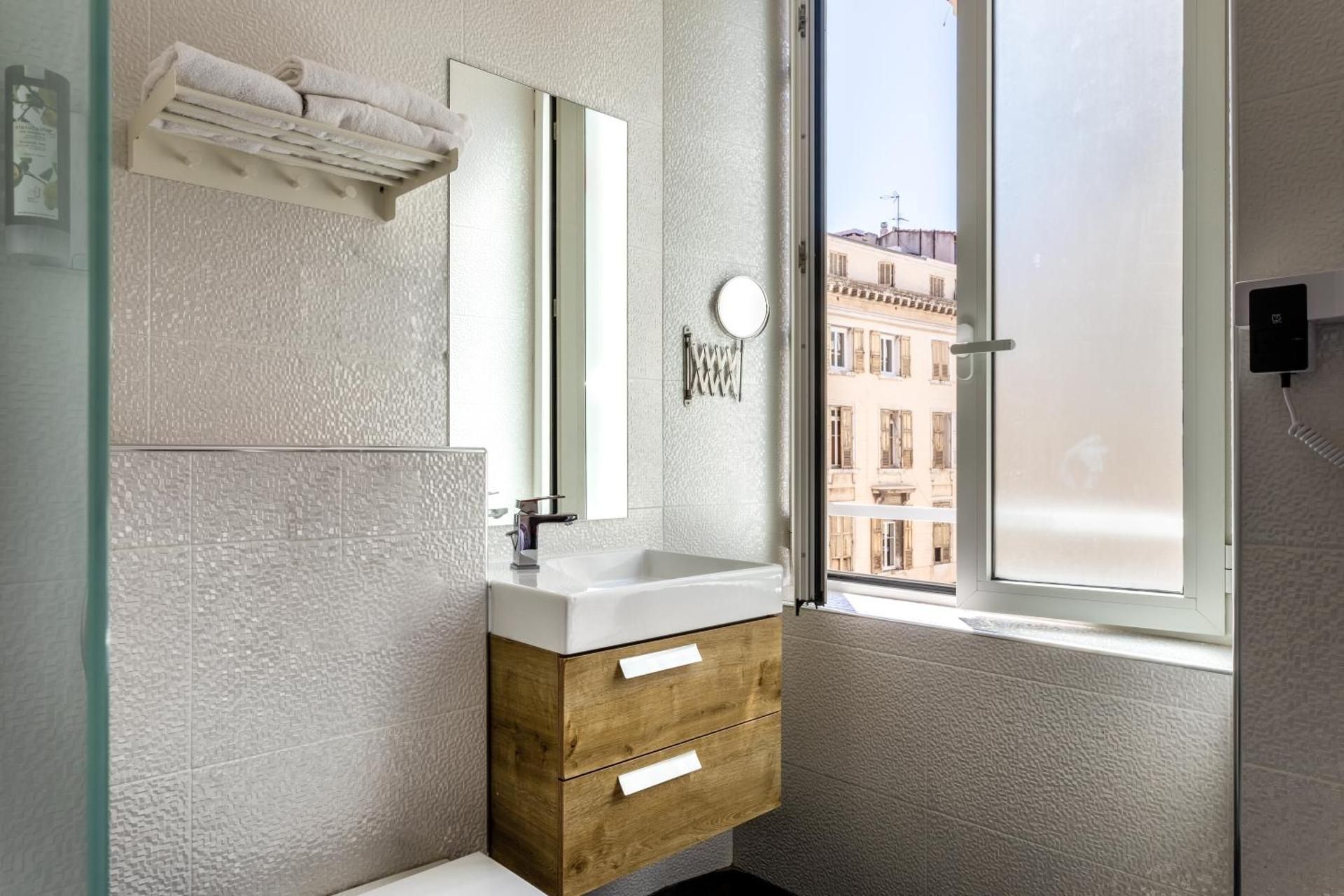 undefined Hôtel Carré Vieux Port 7