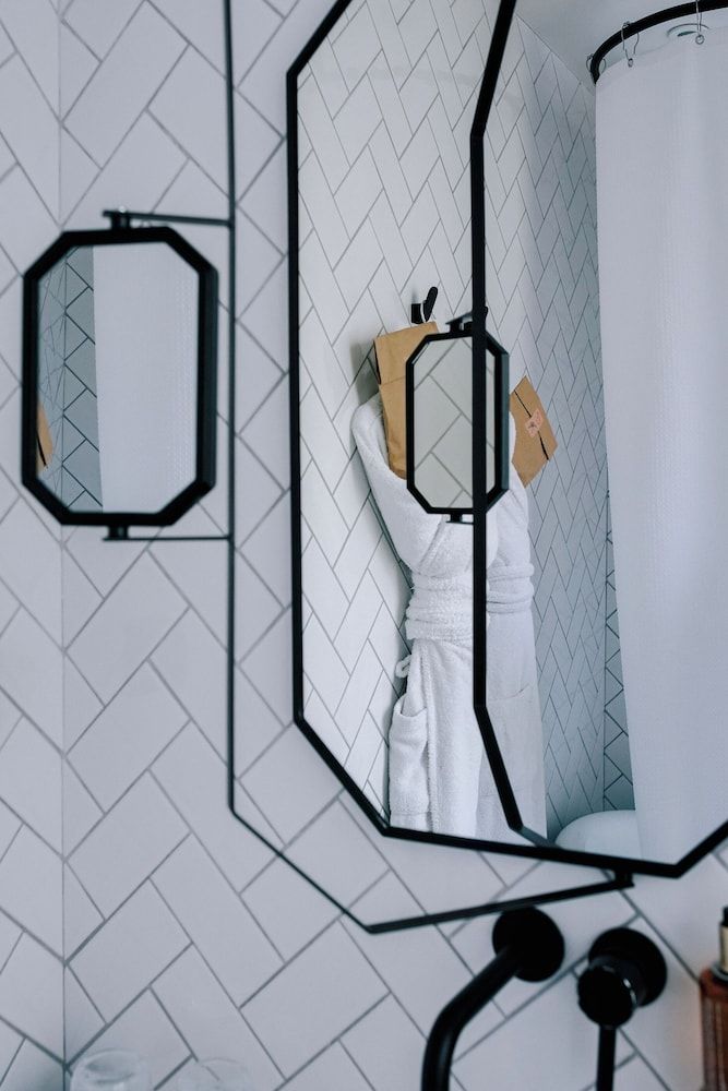 COQ Hotel Paris Classic Double Room 10