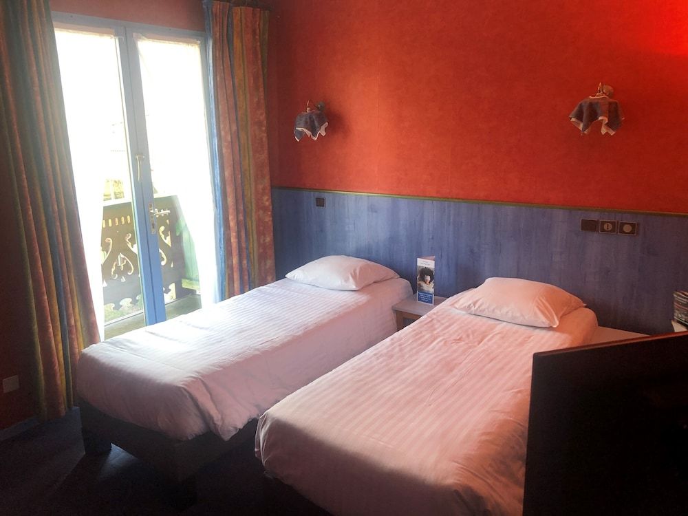 Comfort Twin Room