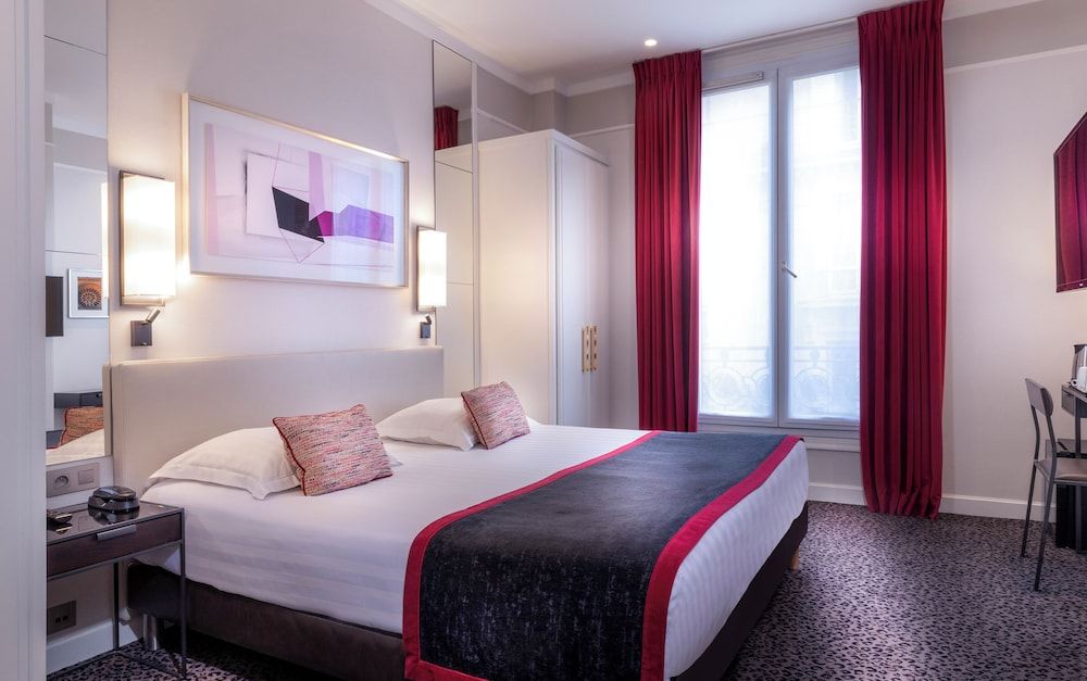 undefined Hôtel du Bois Champs-Elysées