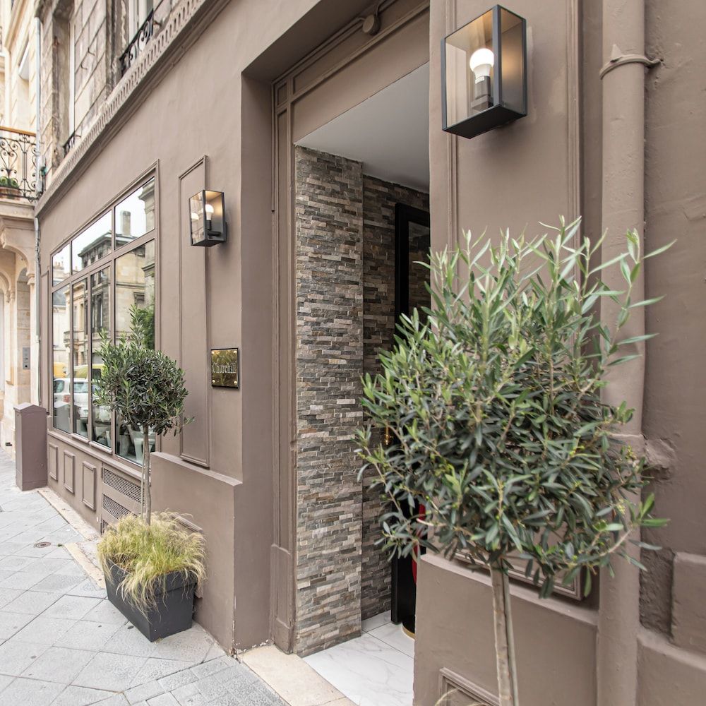 undefined Hôtel Churchill 8