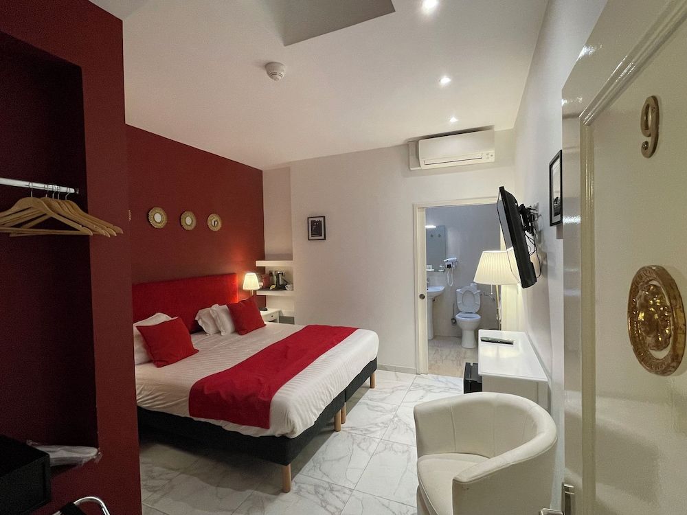 undefined Hôtel Churchill