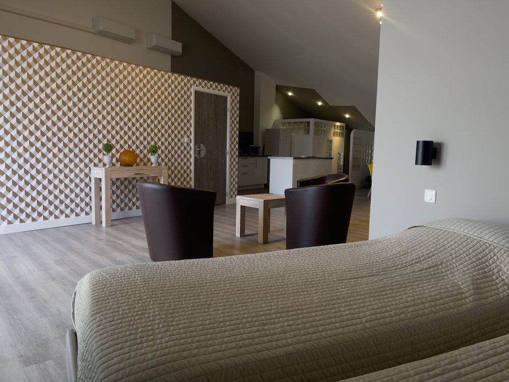 Le grand hôtel Molière Deluxe Penthouse 10