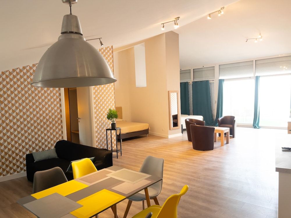 Le grand hôtel Molière Deluxe Penthouse 14