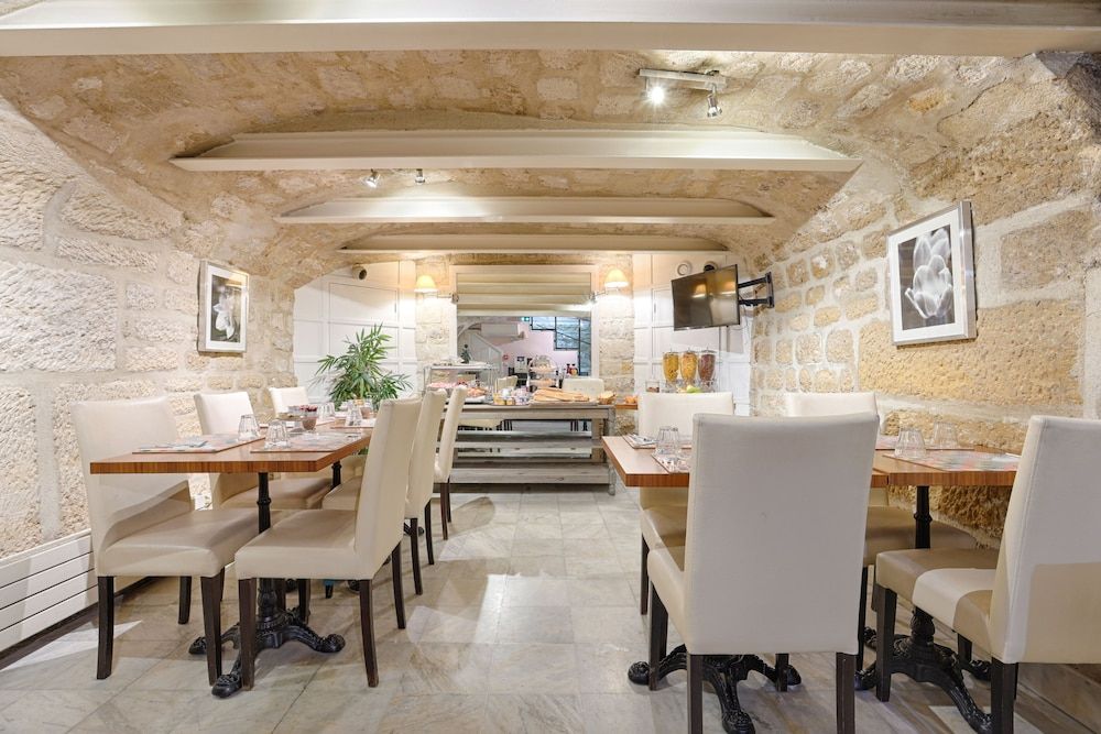 undefined Hôtel Léman Opéra 6