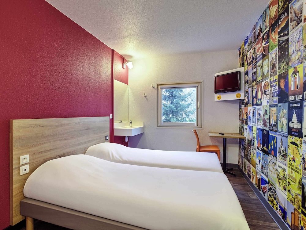 Room, 1 Double Bed (Side Car)