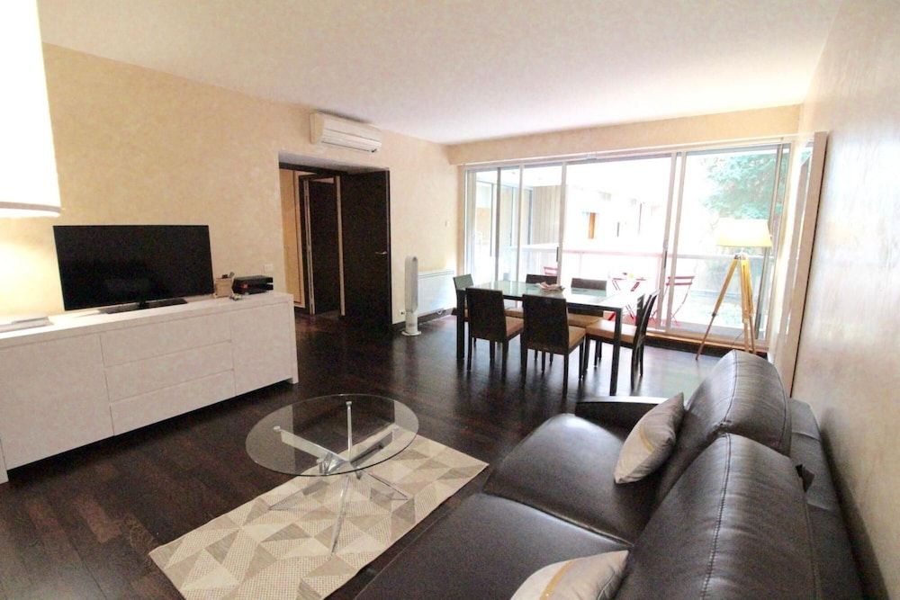 Short Stay Paris Apartments Executive Apartment, Ensuite, Garden View (Executive Apartment) 12