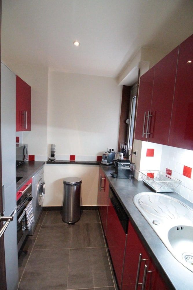 Short Stay Paris Apartments Executive Apartment, Ensuite, Garden View (Executive Apartment) 7