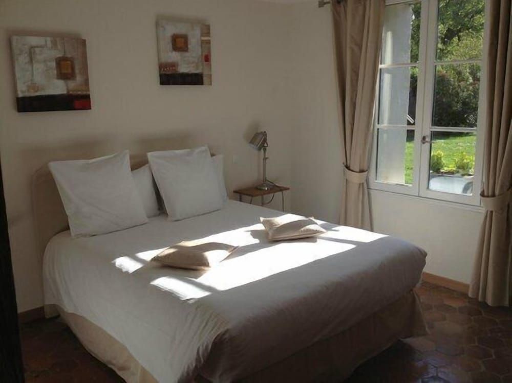 Hotel***Aunette Cottage Senlis Superior Room 4