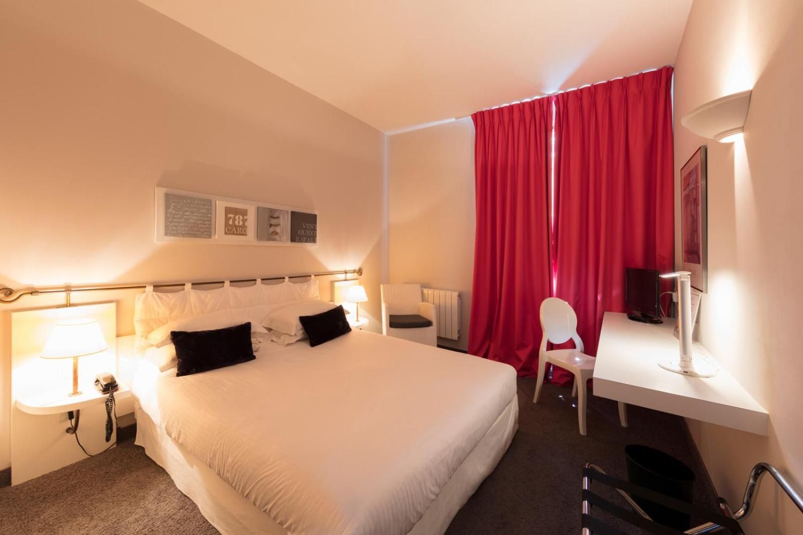 Classic Double Room