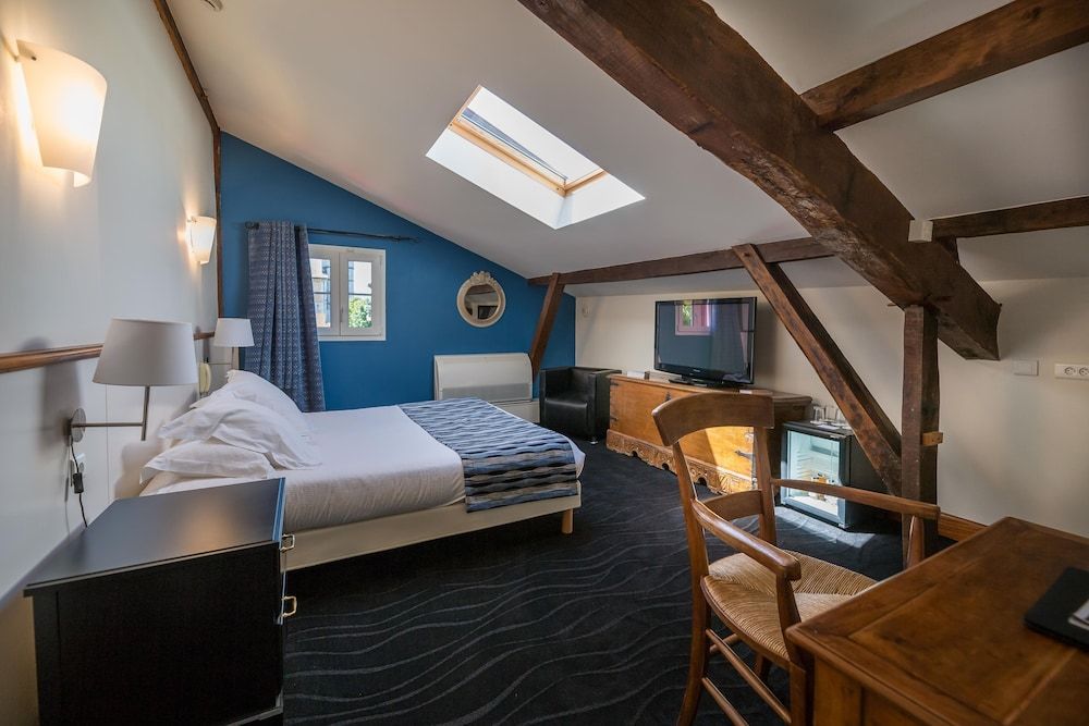 Family Suite (For 4 persons)