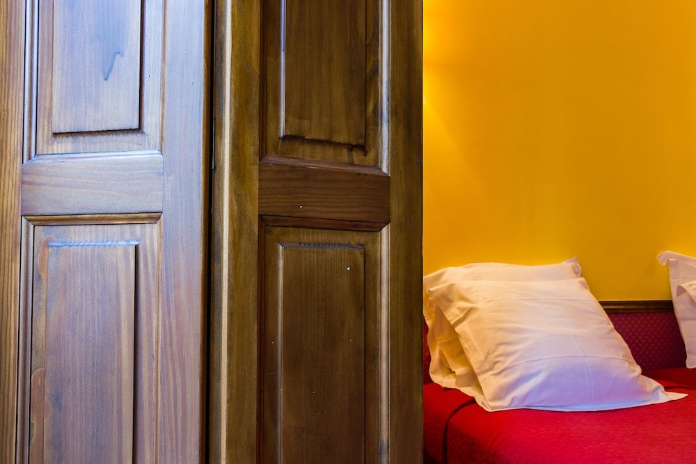 Le Relais Monceau Superior Double Room 9