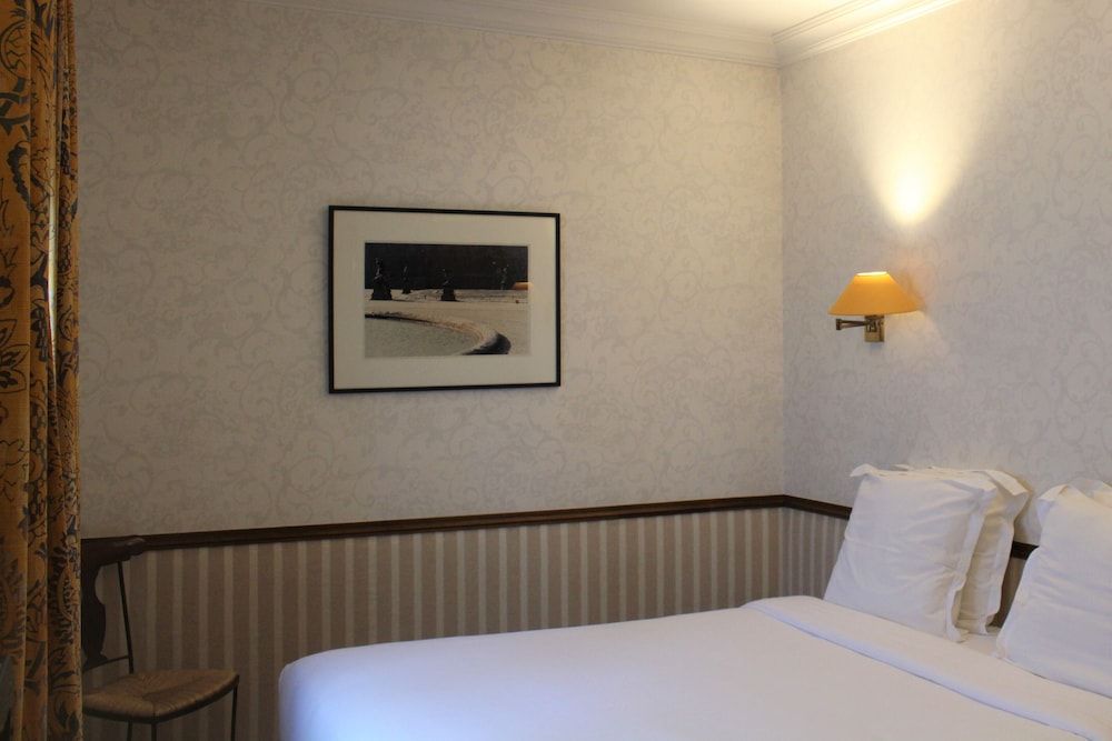 Le Relais Monceau Superior Double Room 7