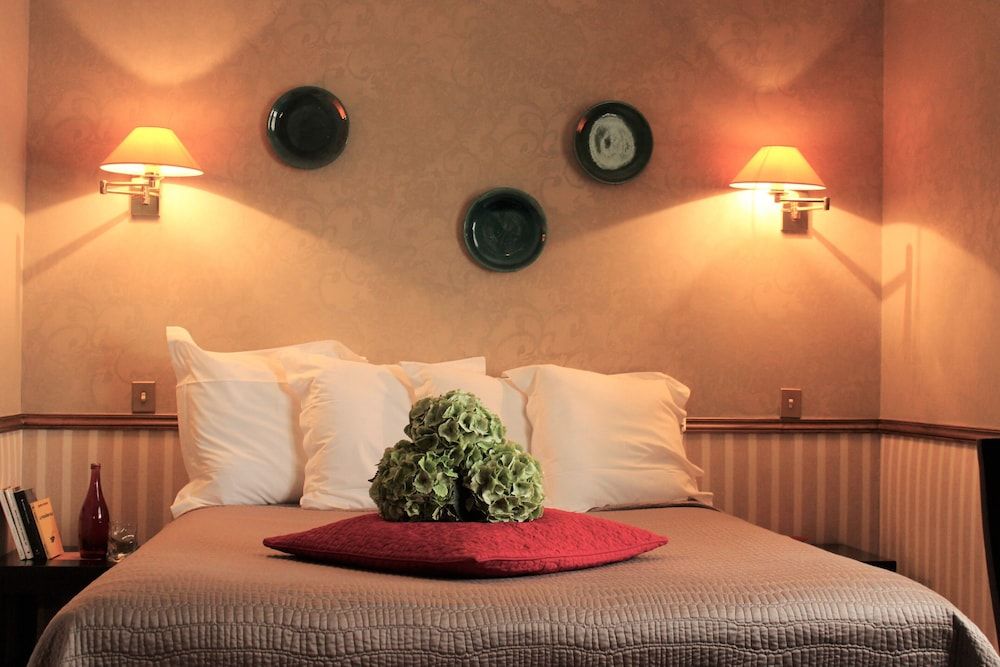 Le Relais Monceau Superior Double Room 8