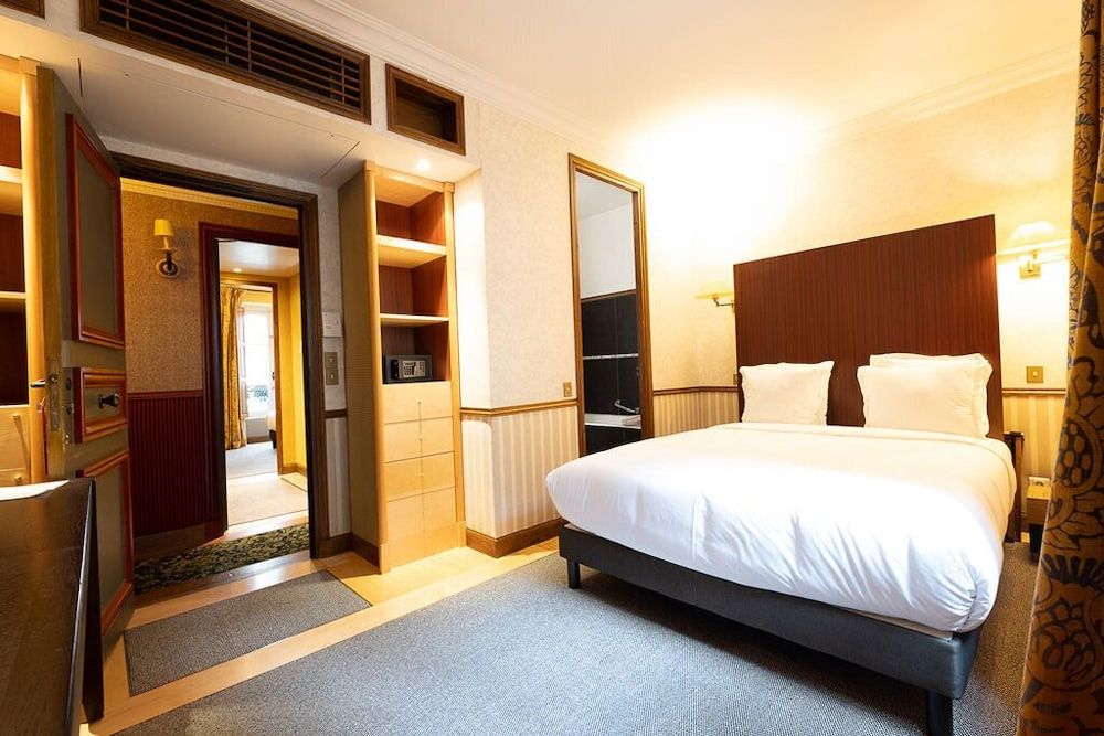 Le Relais Monceau Superior Double Room 3