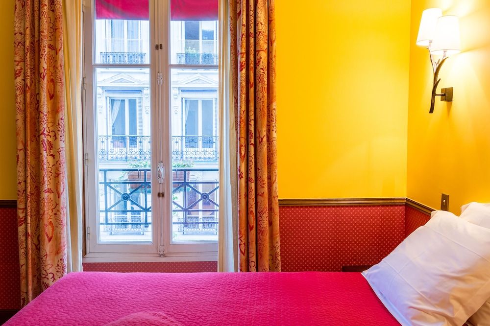 Le Relais Monceau Superior Double Room 4
