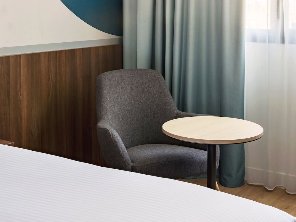 Standard Room, 1 Queen Bed