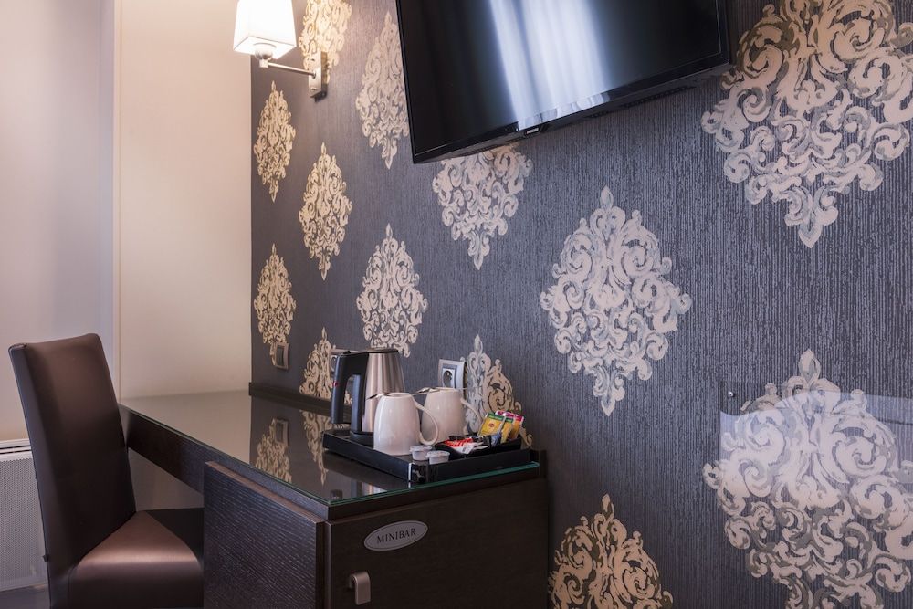 Hotel Volney Opera Standard Double Room 6