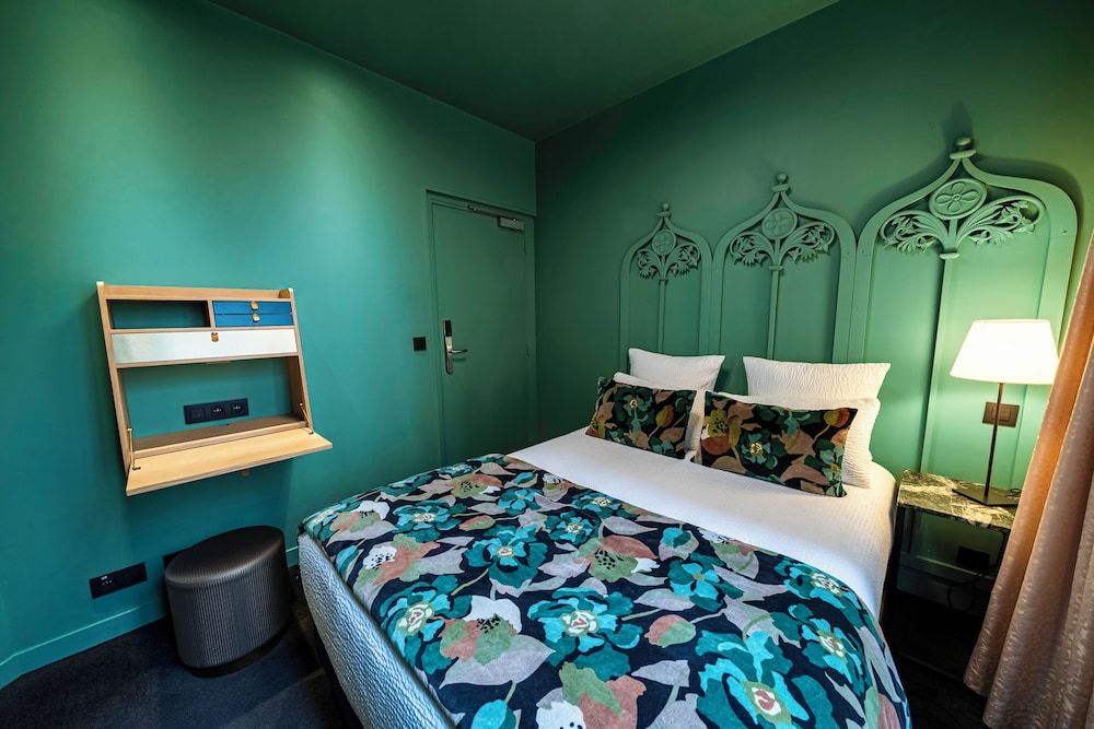 undefined Hôtel Villa Nicolo - Tour Eiffel 10