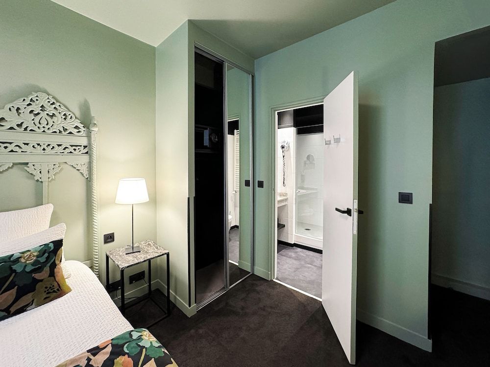 undefined Hôtel Villa Nicolo - Tour Eiffel 5