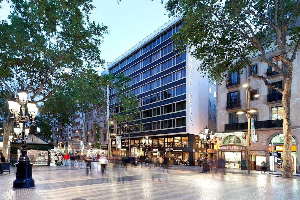 undefined Royal Ramblas 7