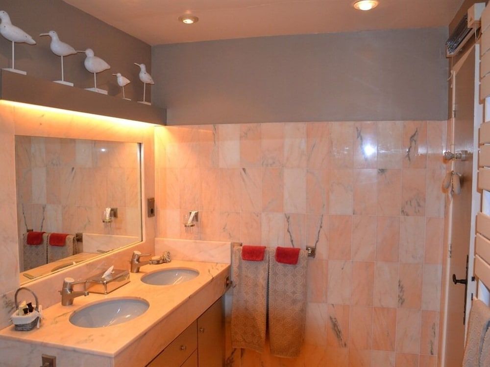 La Devinière Superior Suite, Private Bathroom (et jardin) 3