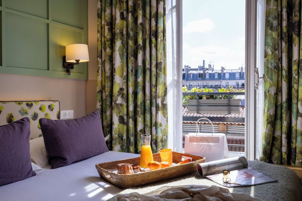 Hôtel Clément Tradition Double Room, City View 2