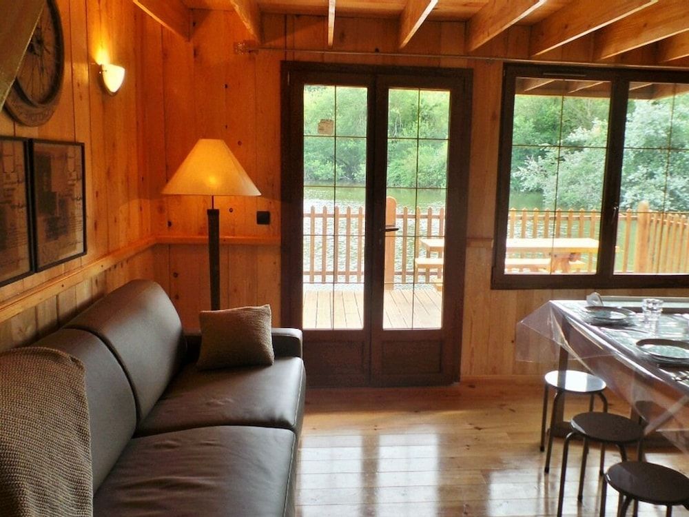 Au Fil de L'eau Cabin, Private Bathroom, Lake View (Je n'suis pas du matin) 6