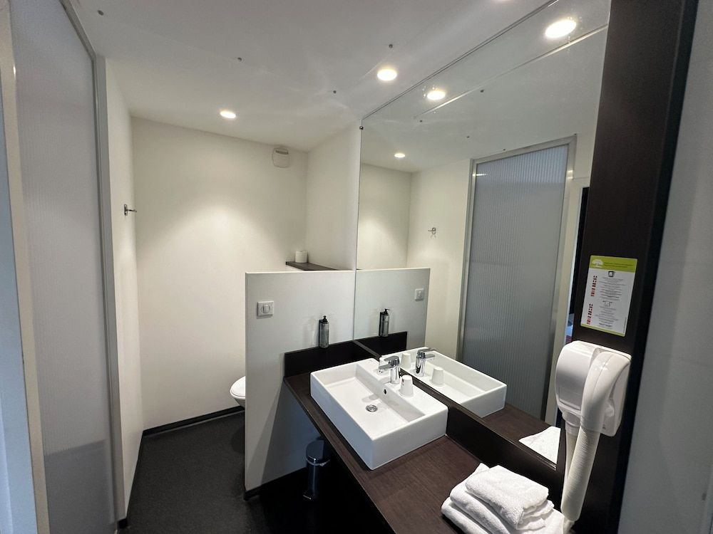 Hôtel Gardénia Triple Room 6