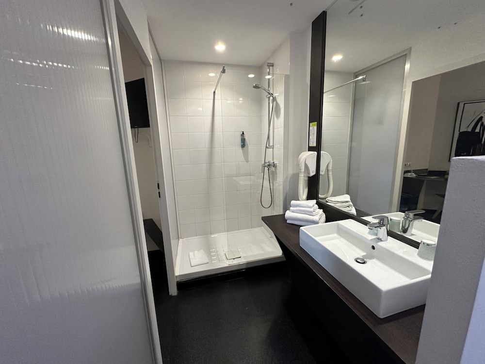 Hôtel Gardénia Triple Room 4