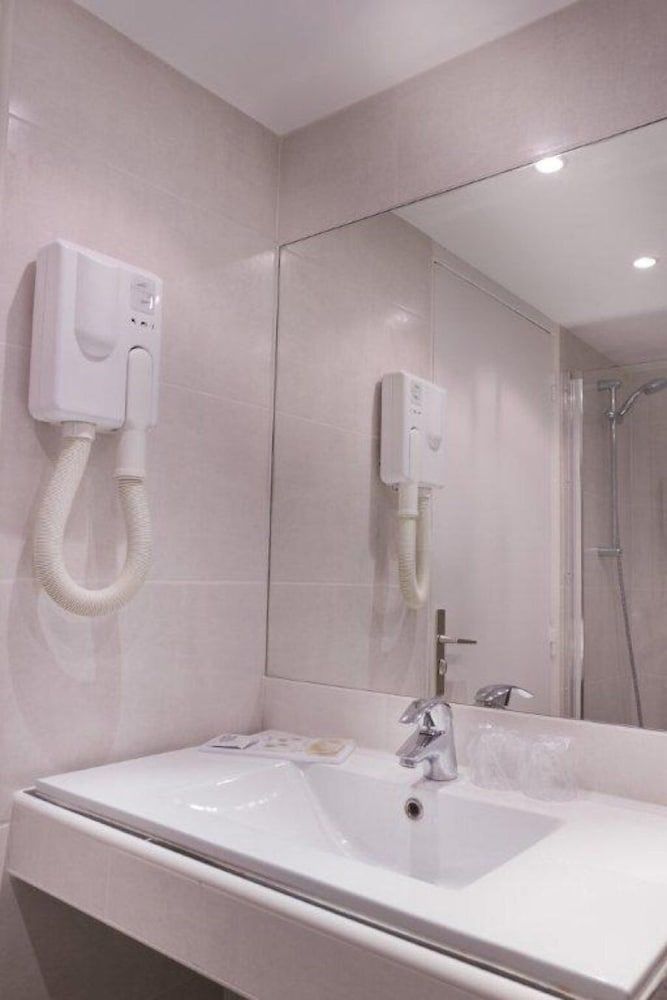 Hotel Le Compostelle Twin Room 7