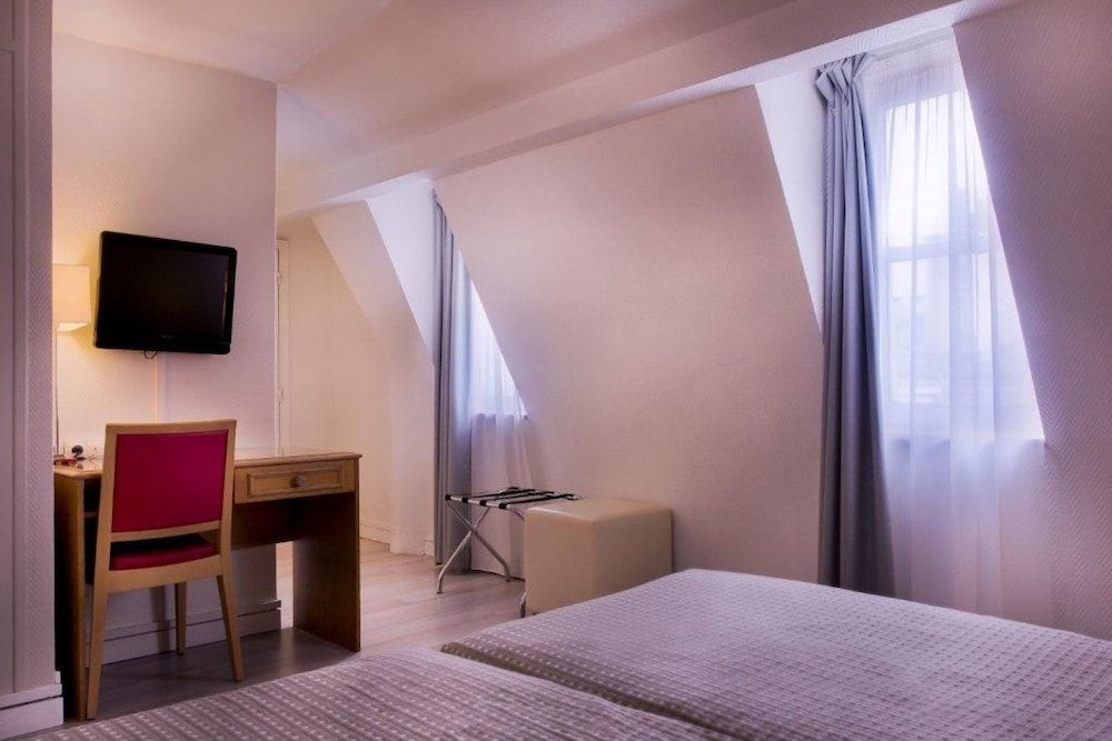 Hotel Le Compostelle Twin Room 8