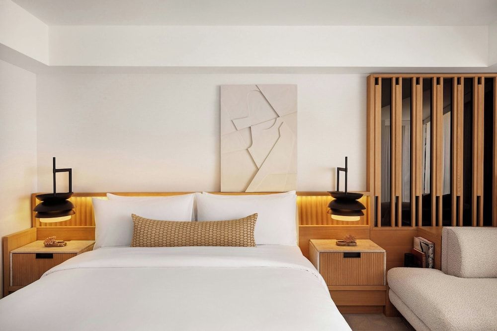 undefined The Jay, Autograph Collection 10