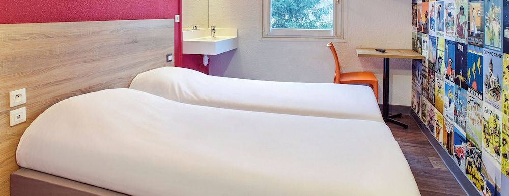 Room, 1 Double Bed (Side Car)