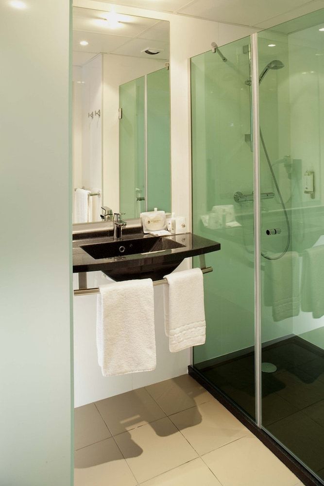 Hôtel l'Amirauté Comfort Twin Room 5