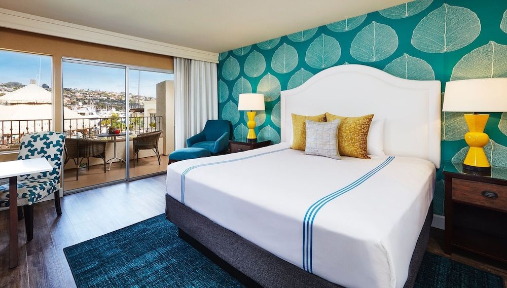 Kona Kai San Diego Deluxe King 2