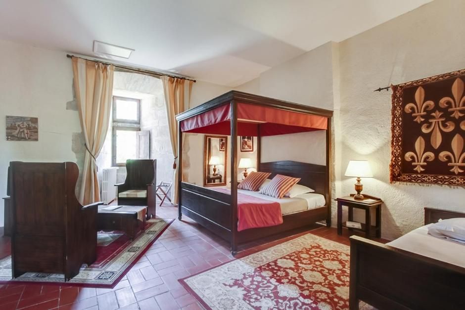 Superior King Room with Poster or Canopy Bed - Non-Smoking