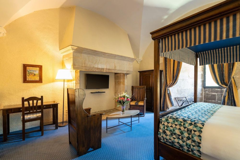 Superior Room, 1 King Bed, Non Smoking (Canopy Bed)